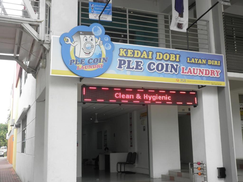 Putra One Avenue Hotel Seri Kembangan Ngoại thất bức ảnh