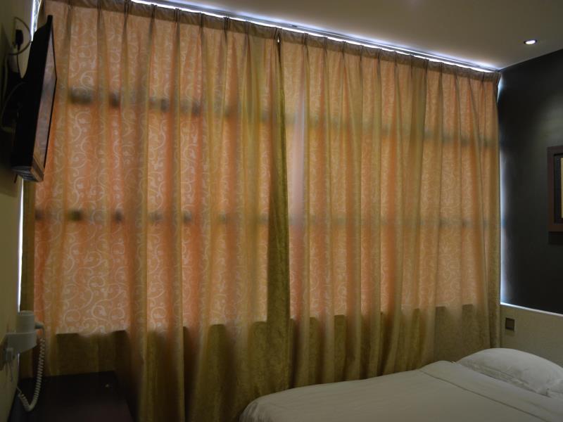 Putra One Avenue Hotel Seri Kembangan Ngoại thất bức ảnh